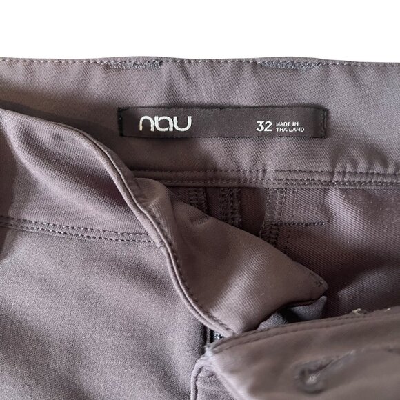 Mens Gray Nau Shorts Size 32 With Pockets & Zippered Back Pockets Lightweight Du - Picture 3 of 10